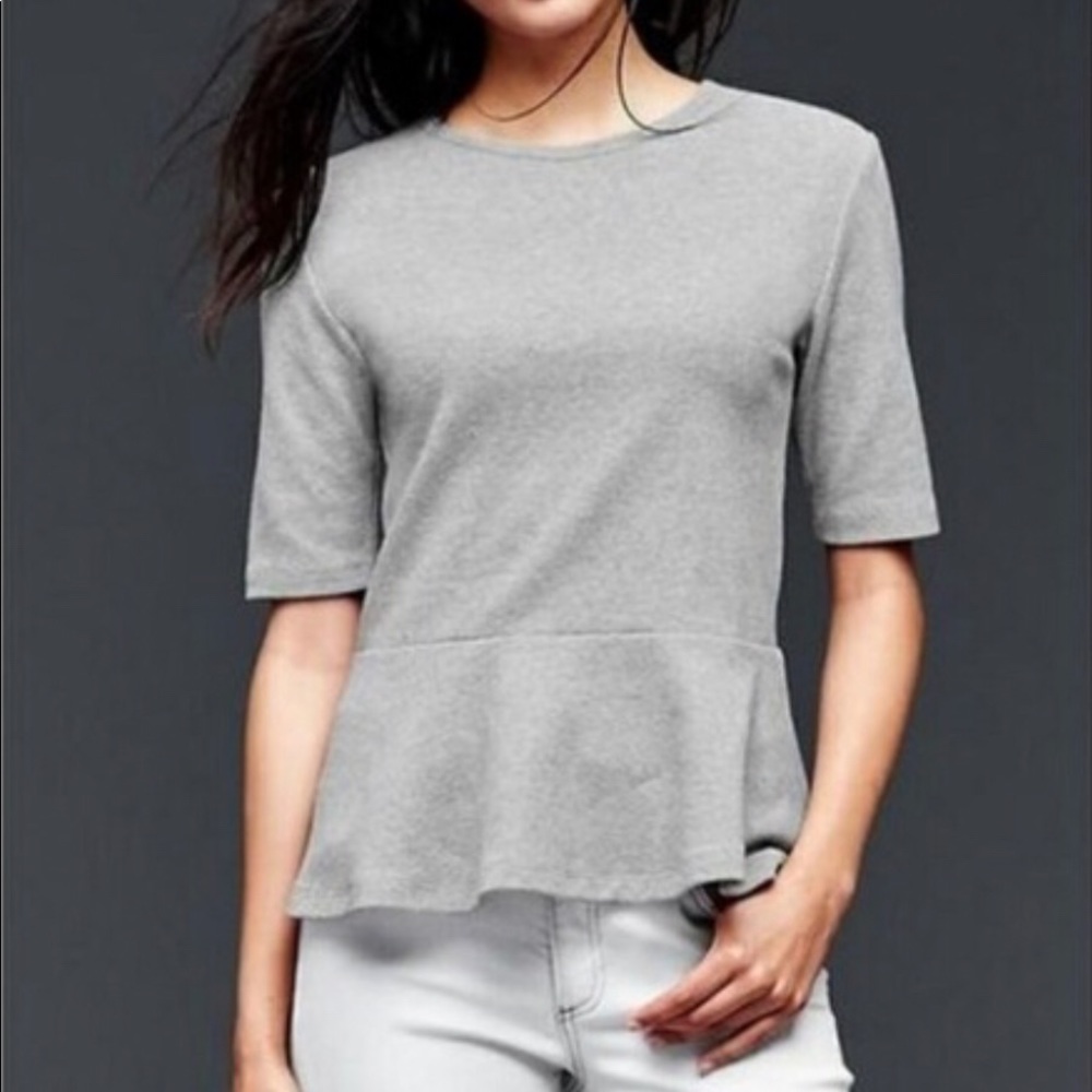 SALE 🍂Gap Peplum Grey Top sz L